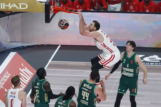 Euroleague: Τεράστια νίκη του Ολυμπιακού επί του Παναθηναϊκού 82-87 μέσα στο T-Center