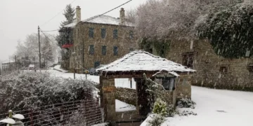 Κακοκαιρία και χιονοπτώσεις στην Ήπειρο - Προβλήματα στους δρόμους