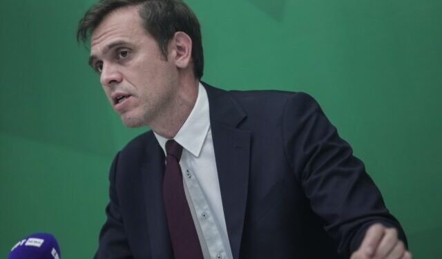 Ανακοίνωση Δημ. Μάντζου: “Ο Πρωθυπουργός αναγκάστηκε να δηλώσει ότι… δεν έχει τίποτα να σχολιάσει”