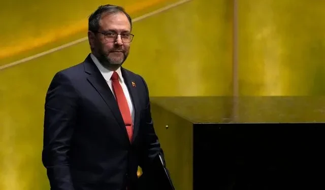 ΥΠΕΞ Βενεζουέλας Ιβάν Γκιλ Πίντο: "Να μελετήσει διεθνές δίκαιο ο Έλληνας πρωθυπουργός"