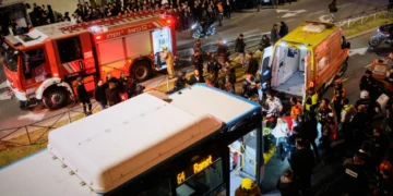Ισραήλ: Λεωφορείο έπεσε πάνω σε διαδηλωτές στην Ιερουσαλήμ - Νεκρός ένας 18χρονος