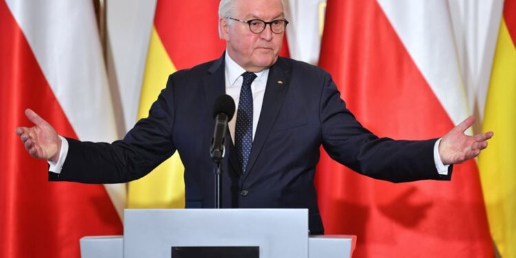 Γερμανία: Επίθεση Στάινμαϊερ κατά της πολιτικής Τραμπ - "Να προλάβουμε την μετατροπή του κόσμου σε άντρο ληστών"