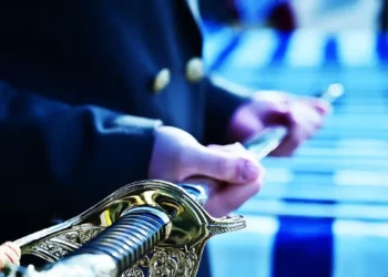 Έκτακτες κρίσεις στις Ένοπλες Δυνάμεις: Ποιοι παραμένουν, ποιοι προάγονται και ποιοι αποστρατεύονται