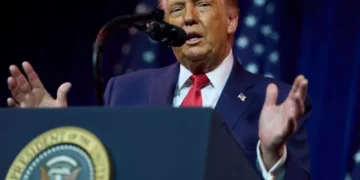 Ντόναλντ Τραμπ: «Το Ιράν κοιτάζει προς την ελευθερία - Οι ΗΠΑ έτοιμες να βοηθήσουν»