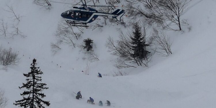 Γαλλία: Χιονοστιβάδες σε δύο χιονοδρομικά κέντρα στις Άλπεις - Νεκροί τρεις σκιέρ