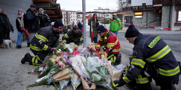 Ελβετία: Η έξοδος κινδύνου του μπαρ στο Κραν Μοντανά ήταν κλειδωμένη από μέσα
