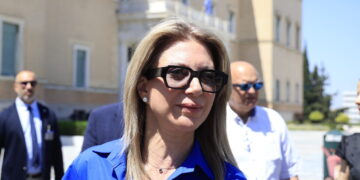 Ανάρτηση Μαρίας Καρυστιανού: «Κάνατε “κουρελόχαρτο” το Σύνταγμα – Ώρα για πράξεις»