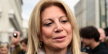 Μ. Καρυστιανού  στην Καθημερινή της Κυριακής: Δεν θα είναι στο κόμμα ο Φαραντούρης, ποιοι άλλοι αποκλείονται από το νέο κόμμα