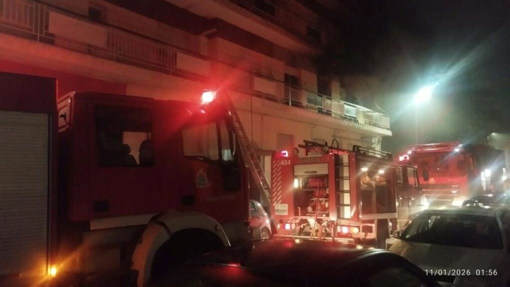 Σέρρες: Ολοσχερής καταστροφή κατοικίας από φωτιά - Απεγκλωβίστηκαν δύο άτομα