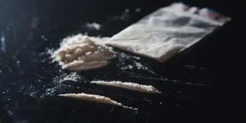 Νέα Λιόσια: Συνελήφθησαν μητέρα και γιοι που διακινούσαν ναρκωτικές ουσίες σε καφετέρια που διατηρούσαν