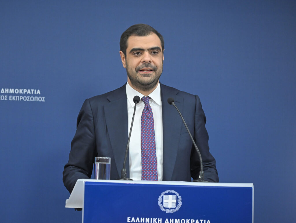 Παύλος Μαρινάκης για τους αγρότες: "Συμφωνία για συνάντηση τη Δευτέρα στις 13.00, υπό τον όρο όλοι οι δρόμοι να μείνουν ανοικτοί"