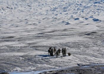 Καταιγιστικές εξελίξεις στη Γροιλανδία: Αναπτύσσεται πολυεθνική στρατιωτική δύναμη αναπτύσσεται στο Νουούκ