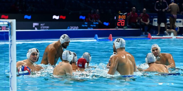 Ευρωπαϊκό υδατοσφαίρισης ανδρών: Η εθνική Ελλάδος νίκησε 11-10 την Κροατία και βλέπει τετράδα