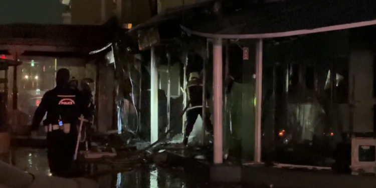 Κάτω Πατήσια: Φωτιά σε βενζινάδικο – Προσωρινή διακοπή κυκλοφορίας στην οδό Νιρβάνα