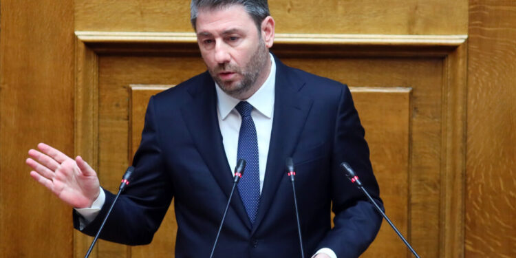 Συνέντευξη Ανδρουλάκη στο ΟΝΕ: "Στην κυβέρνηση είναι «τροχονόμοι» της εγχώριας ολιγαρχίας"