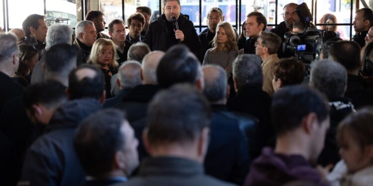 Άνοιγμα Ανδρουλάκη στις «προοδευτικές, δημοκρατικές δυνάμεις»: "Ελάτε κοντά στο ΠΑΣΟΚ απέναντι στη ΝΔ του Μητσοτάκη"