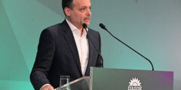 Πρόταση Χάρη Δούκα για το συνέδριο: Ψήφισμα για μη μετεκλογική συνεργασία με τη ΝΔ