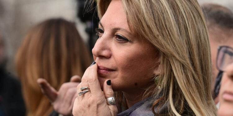 Συνέντευξη Μαρίας Καρυστιανού στο Down Town Κύπρου: "Το διεφθαρμένο πολιτικό σύστημα ποτέ δεν θα δώσει λύσεις"