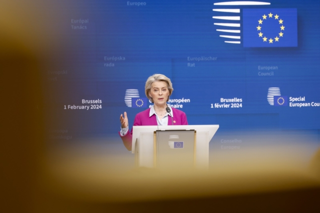 Ανάρτηση Ούρσουλας φον ντερ Λάιεν: "Aδιαμφισβήτητος σεβασμός στην κυριαρχία της Γροιλανδίας"