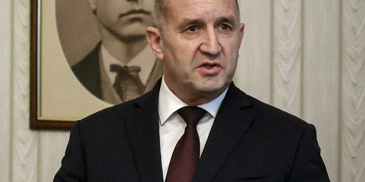 Βουλγαρία: Ο πρόεδρος Ρούμεν Ράντεφ δήλωσε ότι σκοπεύει να παραιτηθεί