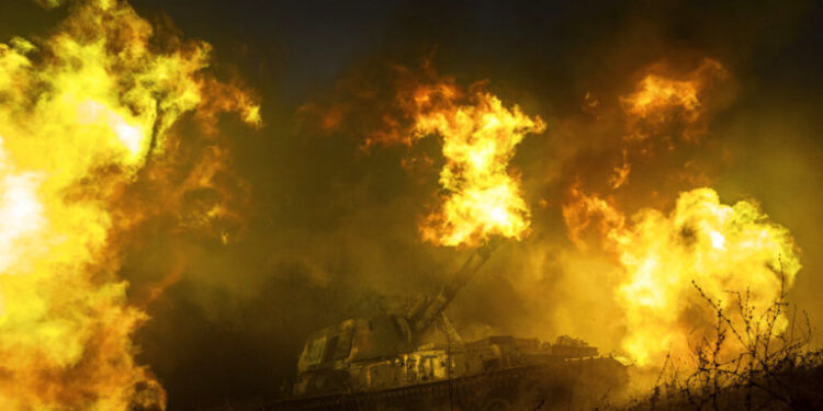 Ουκρανία: Ένας τραυματίας, διακοπές ρεύματος και νερού από ρωσική επίθεση με drones και πυραύλους στο Κίεβο