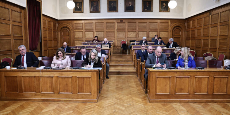 Εξεταστική ΟΠΕΚΕΠΕ: Η ΝΔ απέσυρε μάρτυρες μετά το "φιάσκο" με τον Σκουρλέτη