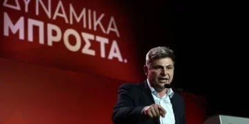 Νικόλας Φαραντούρης: Και επίσημα εκτός ΣΥΡΙΖΑ