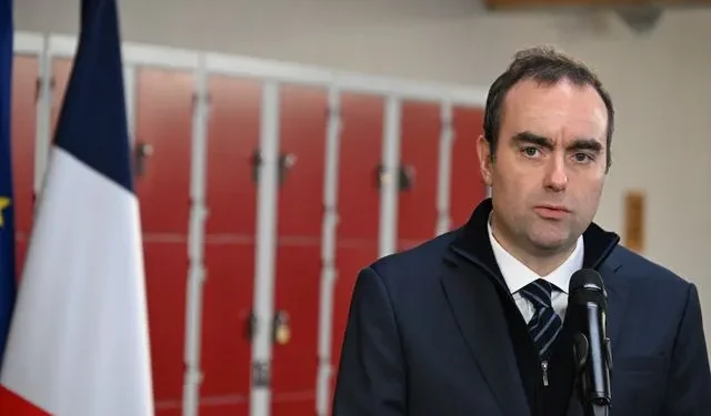 Γαλλία: Ο πρωθυπουργός Σεμπαστιάν Λεκορνί περνάει τον προϋπολογισμό χωρίς ψηφοφορία στην Εθνοσυνέλευση