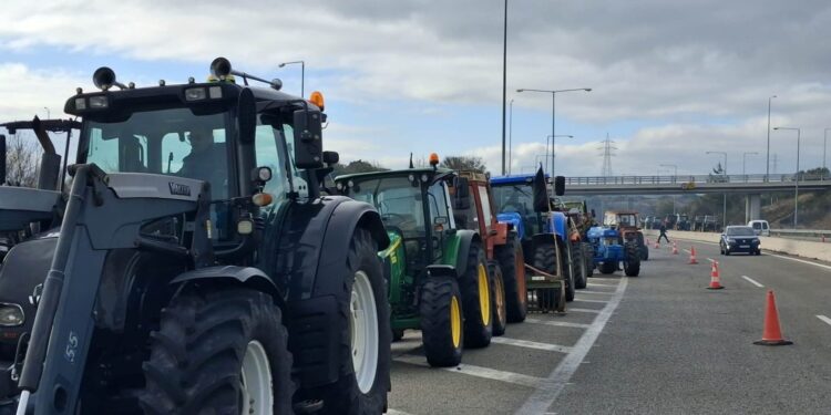 Αγροτικές κινητοποιήσεις: Αποχώρησαν οι αγρότες του μπλόκου Νέων Κερδυλίων Σερρών