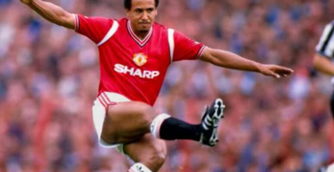 Απίστευτη απάτη στη Ζάκυνθο: Άνδρας ζούσε επί χρόνια παριστάνοντας τον θρύλο της Μάντσεστερ Γιουνάιτεντ Ρεμί Μόουζες – Όλα αποκαλύφθηκαν με τον θάνατό του