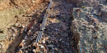 Σφοδρή κόντρα ΔΕΔΔΗΕ - δήμαρχου Γλυφάδας για τις επικίνδυνες εικόνες μετά την κακοκαιρία