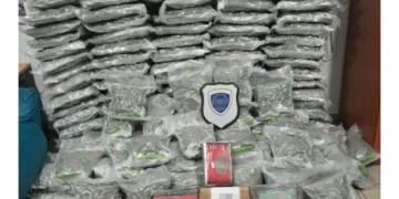 Εντοπίστηκαν 45 κιλά κοκαΐνης κρυμμένα σε φορτηγό - Συνελήφθη ο οδηγός και ακόμη ένα άτομο που πήγε να παραλάβει τα ναρκωτικά