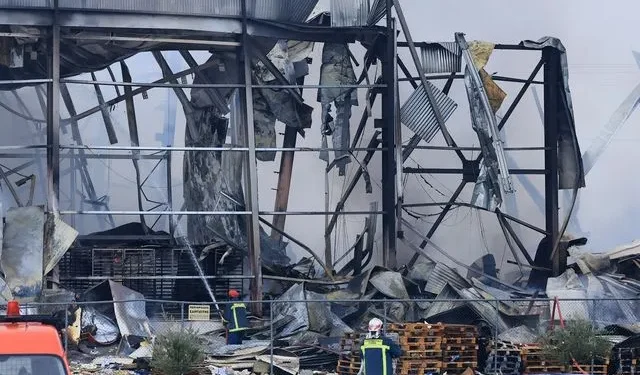 Τρίκαλα: Συνελήφθησαν ο ιδιοκτήτης της «Βιολάντα» και δύο ακόμα στελέχη – Από διαρροή προπανίου η φονική έκρηξη