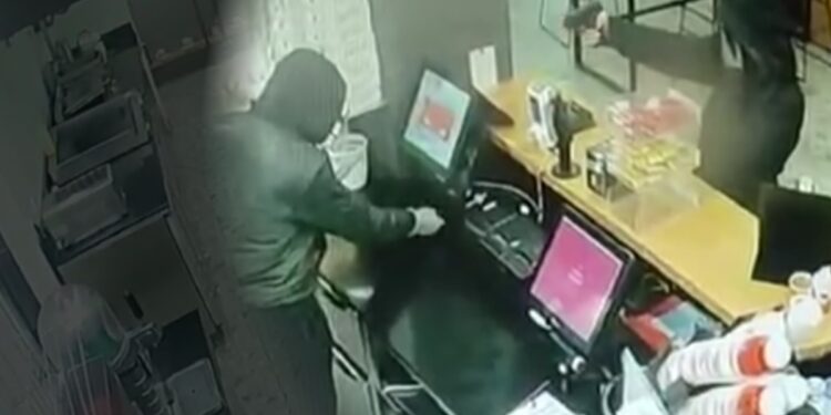 Συνελήφθησαν δύο νεαροί που είχαν διαπράξει τουλάχιστον 17 ληστείες