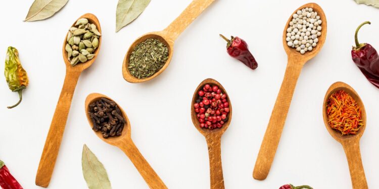 Μπαχαρικά στη χονδρική: πρώτη ύλη με καθοριστικό ρόλο στο τελικό αποτέλεσμα