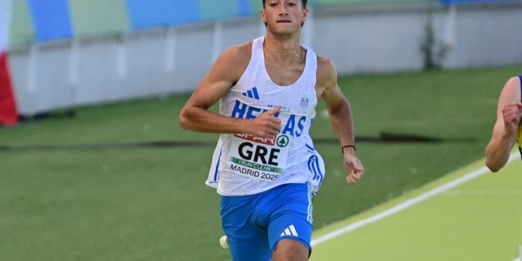 Στίβος: Ο Γιώργος Φρανκς, με χρόνο 46.16, κατέρριψε στα 400μ. το πανελλήνιο ρεκόρ του Κώστα Κεντέρη που κρατούσε 27 χρόνια!