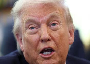 Ο Ντόναλντ Τραμπ δηλώνει ότι βρίσκεται σε συνομιλίες με το Ιράν