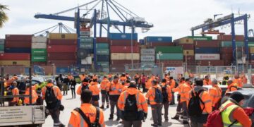 Απεργιακές κινητοποιήσεις στα λιμάνια του Πειραιά και της Ελευσίνας στις 6 Φεβρουαρίου