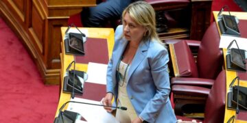 Απίστευτη δήλωση βουλεύτριας της ΝΔ για το υπέρογκο στεγαστικό κόστος «Το τσάμπα πέθανε» – Σφοδρές αντιδράσεις από την αντιπολίτευση
