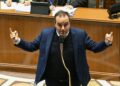 Ανάρτηση του Σεμπαστιάν Λεκορνί στο Χ: «Η Γαλλία έχει επιτέλους Προϋπολογισμό»