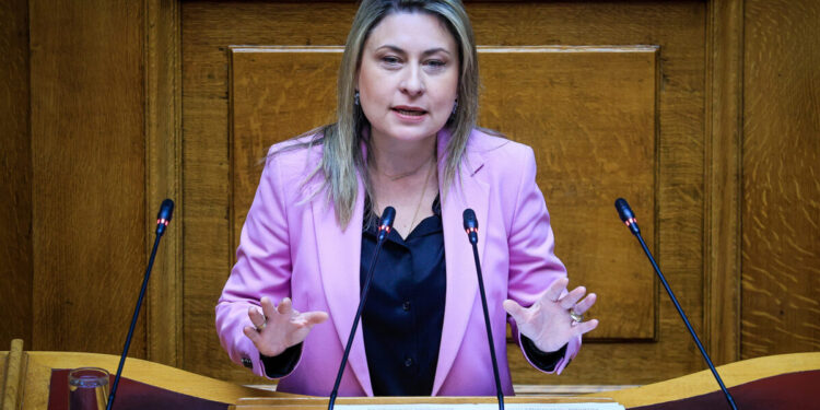 Η Χριστίνα Αλεξοπούλου ζήτησε συγγνώμη μετά το «άδειασμα» από τον Κ. Μητσοτάκη