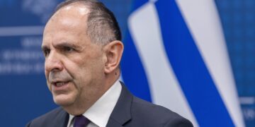 Συνάντηση Γεραπετρίτη με τον Ισπανό υπουργό Εξωτερικών José Manuel Albares Bueno στη Μαδρίτη