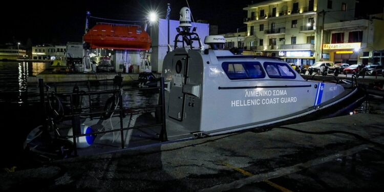 Συγκλονιστικές μαρτυρίες για την τραγωδία στη Χίο: Τι λέει ο δύτης που ανέσυρε 12 σορούς