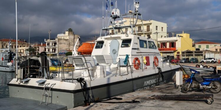 Εργαζόμενοι στο Νοσοκομείο Χίου για το ναυάγιο: «Μοιάζανε όλοι σαν να ήταν σε τροχαίο – Πολύ βαριά περιστατικά»