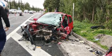 Σφοδρό τροχαίο στον ΒΟΑΚ στα Χανιά - Μια γυναίκα νεκρή και τρείς τραυματίες