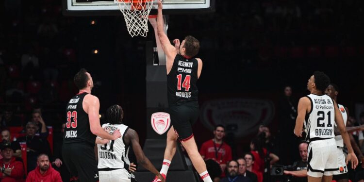 Euroleague: 'Ανετα ο Ολυμπιακός "καθάρισε" 109-77 την Βίρτους Μπολόνια στο ΣΕΦ και "βλέπει" τη δεύτερη θέση