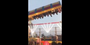 Πανικός σε λούνα παρκ στην Ινδία: Κατέρρευσε μηχάνημα - Ένας νεκρός και 13 τραυματίες