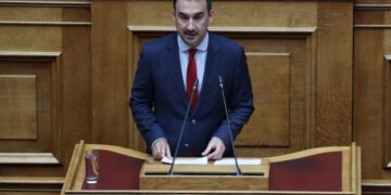 Αλέξης Χαρίτσης στην ΕΡΤ3: "Η συνταγματική αναθεώρηση δεν μπορεί να γίνεται από μια κυβέρνηση που υπονομεύει τους θεσμούς"