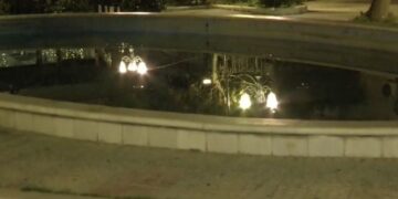 Καλλιθέα: Κοριτσάκι νοσηλεύεται σε σοβαρή κατάσταση - Ανασύρθηκε χωρίς τις αισθήσεις του από σιντριβάνι - Το επανέφεραν οι γιατροί