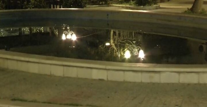 Καλλιθέα: Κοριτσάκι νοσηλεύεται σε σοβαρή κατάσταση - Ανασύρθηκε χωρίς τις αισθήσεις του από σιντριβάνι - Το επανέφεραν οι γιατροί